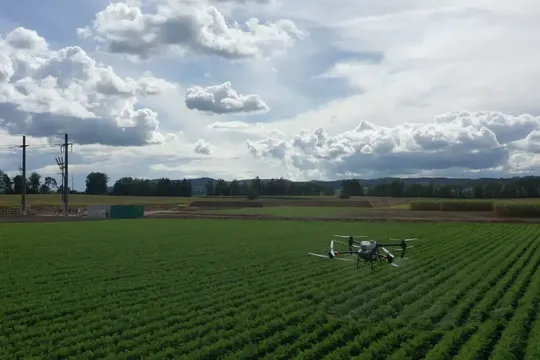 Bild Wenn Drohnen s&auml;en, d&uuml;ngen und spritzen