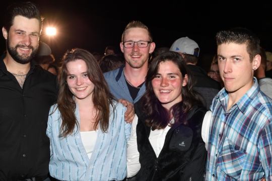 06b0694bca7a2f8e73c4de3b5922deec.jpg