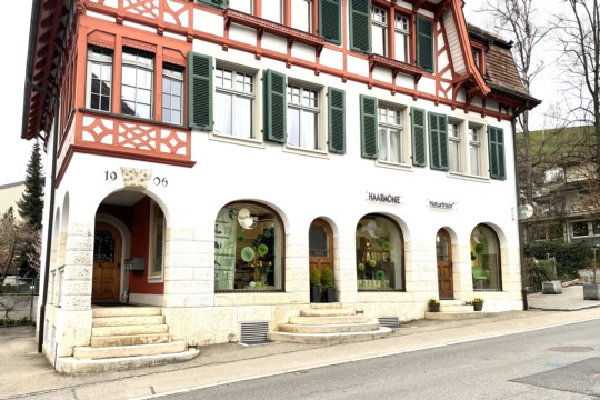 Haarmonie Salon Front