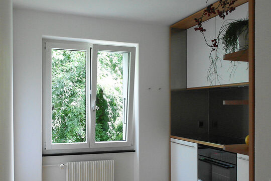 KüchemitFensteraussicht(quadratisch)1.jpg