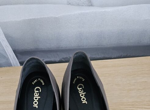 26_03_03 Schuhe (1).jpg