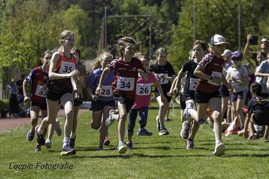 Bild &Uuml;ber 150 Kinder rannten um die Wette