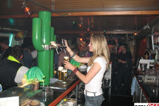 0defc10100439a091a80bd81bc45e18d.jpg