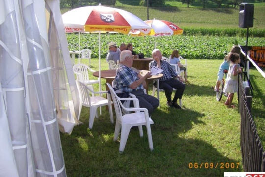 0fe535bdd92ec95c09d66d90f332f13c.jpg
