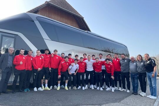 Bild M&uuml;nsingen unterliegt dem Tabellenf&uuml;hrer