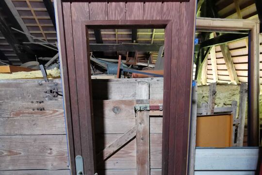 Türe blau mit Ausschnitt.jpg