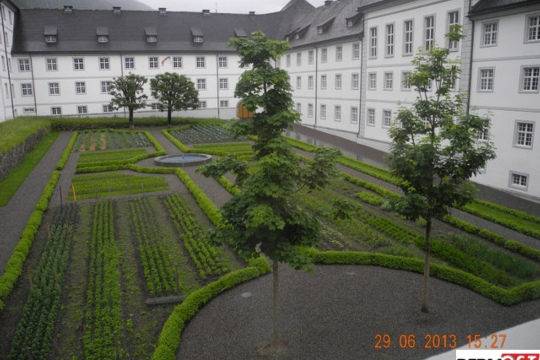 160d56ba4133aa633f0bcc3b466f1fa2.jpg