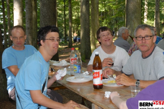16ead958f9a1fb3bbe823d3fea114e42.jpg
