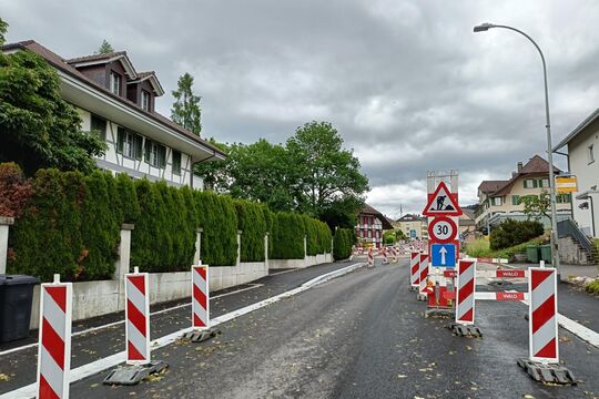 Biglen Rohrstrasse Schilder