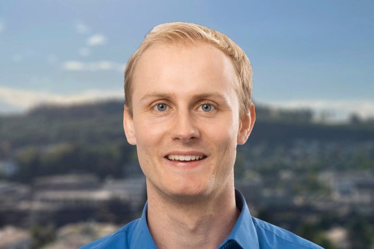 Simon_Buri_Porträt_kleine Datei