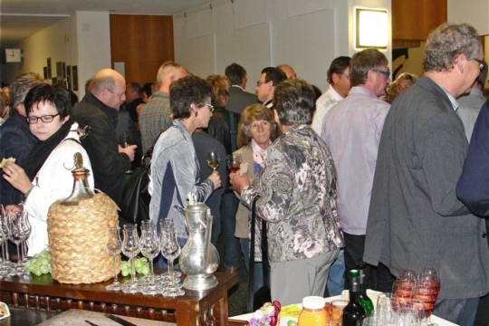 22c061789bcbac2b63d597c056404d84.jpg