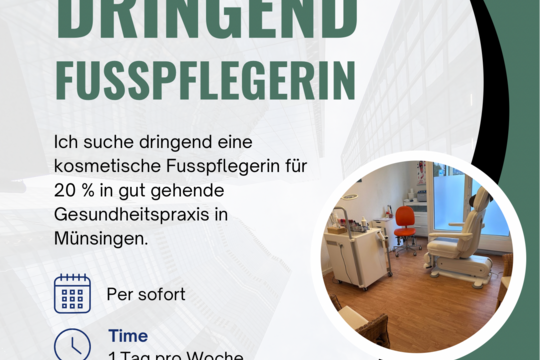 Gr&uuml;n Grau Sportlich Collage Pilates Flyer - 2.png