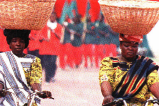 afrikan woman with basket.png