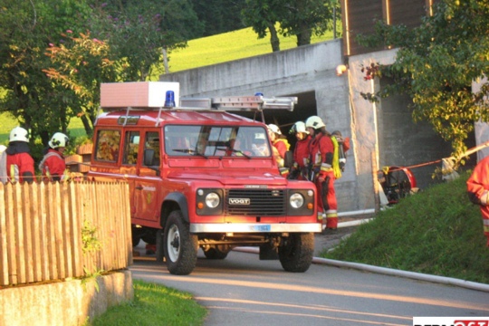 2e10a6cc7bac7d6b1e1aa58ef2e90a65.jpg