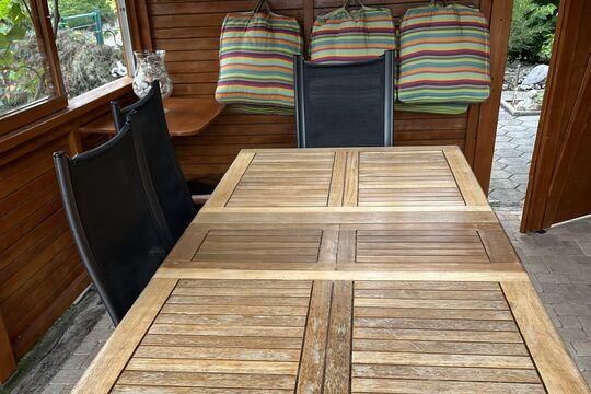 Tisch  90 cm breit.jpg