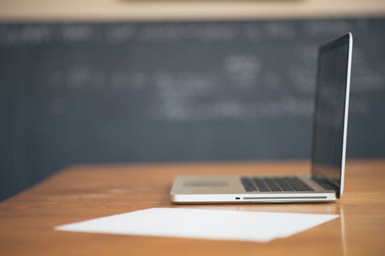 laptop-768694_1920