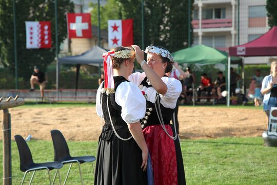 Egli Isabel (links) und Gäumann Jasmin in Sion 2024