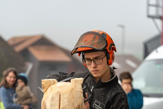 B-E_TagderoffenenTür-6
