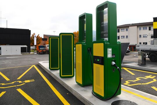 Schnellladestation E-LKW