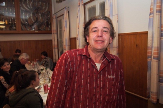 3bdd8d4feb4d0bfc89ddcc27ddbac4bb.jpg