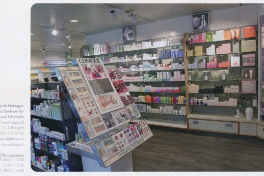 2017-Bild geschäft Kosmetik.jpg