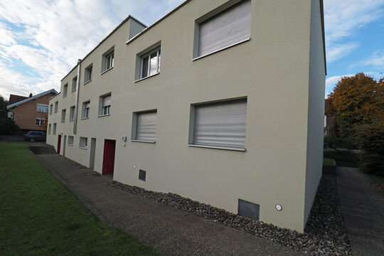 Aussenansicht Hauseingänge.jpg