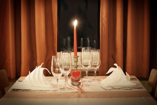 table-decoration-1449232_12801