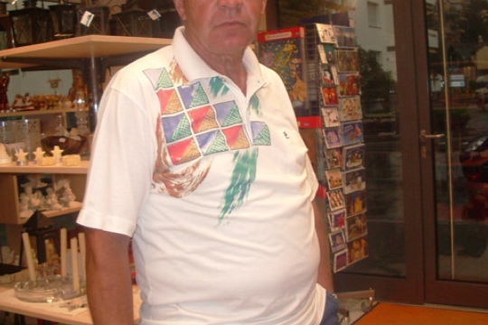 48333cd0ffb897e5d15808d09c3ff3e3.jpg