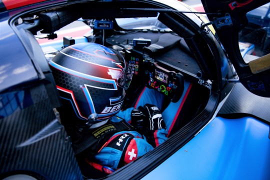 Cockpit Samir Ben
