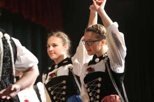 4a49e80988d25071e7ffca9e0adc5351.jpg