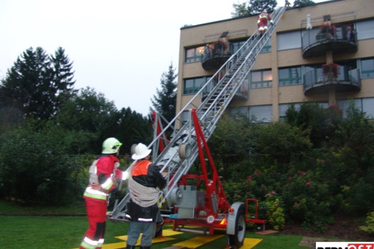 55121eafe066e607f81fbe1830cde1de.jpg