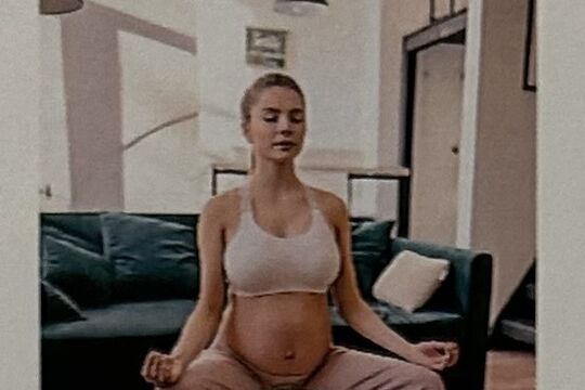 IMG_4976Schwangerschaft in BewegungCANVA.jpg