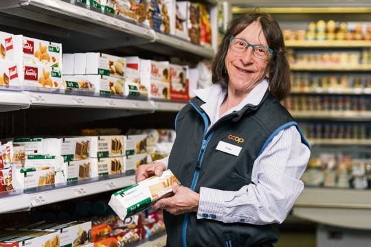 Medienmitteilung_Jubilarin Ruth Hofer_Coop Konolfingen_05_21