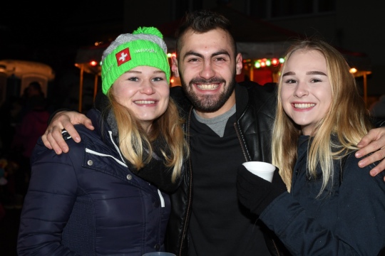 5dff0985d4db4d03e8ef1bbd46e7f6a9.jpg
