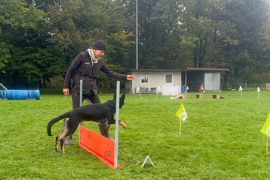 Jelia Jeremias Training quer