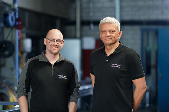 Bild Ungeplant schnelle Gesch&auml;fts&uuml;bergabe