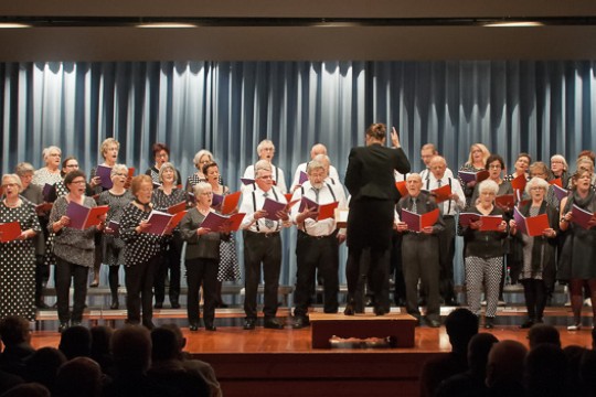 2019 Chor Rubigen Theater d Tante Seline spimmt DSC_9881-12.jpg