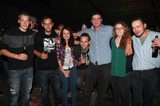62fc0bfd627acc0e0c722578b011331e.jpg