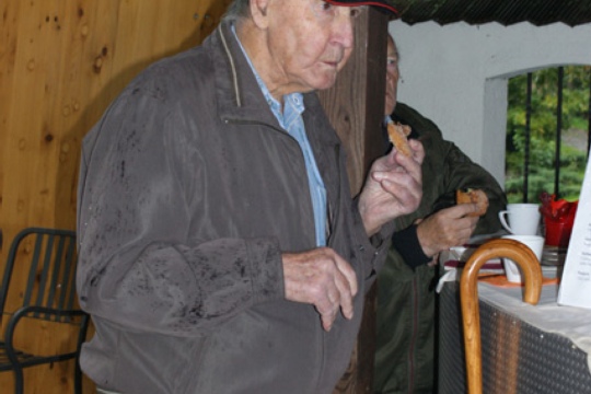 64932f3d5383c34e33d03e1aefa390b8.jpg