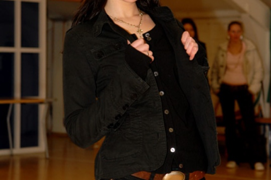 6775c438de3144f27f4224bf63be1afa.jpg