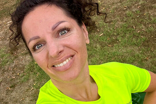 sandra_portrait_outdoor_training_72dpi.jpg