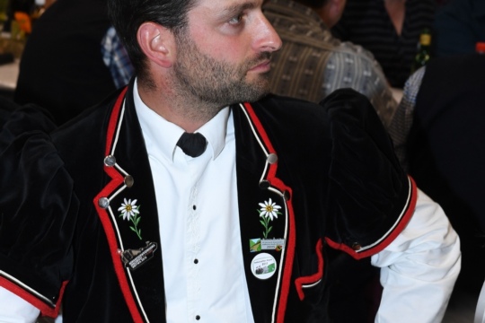 6f22c14ea341423168d493a38f1d0cc3.jpg