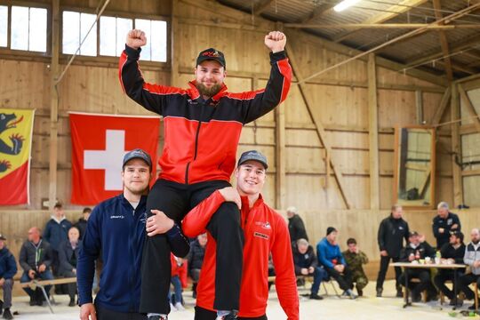 Bild Gast ist lachender Dritter