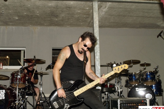 750e44d3d8fce64a79110987d37313ab.jpg
