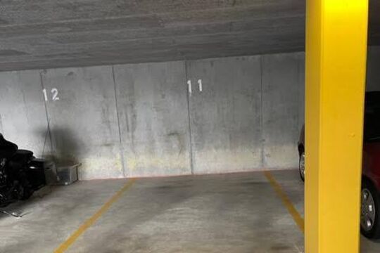 GarageplatzNr. 12 0-1.jpg