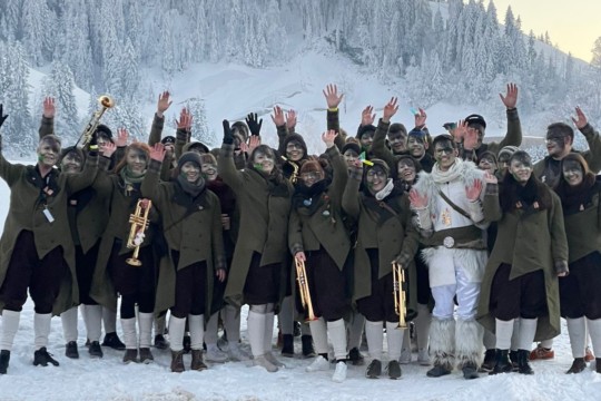 gruppenfoto2.jpg