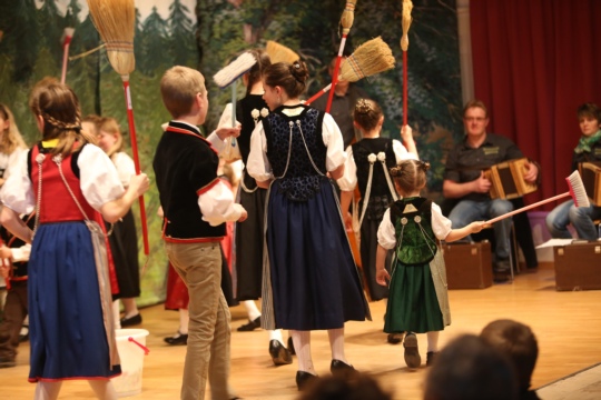 7a83d2910c3e5f7ec687bf84f1de6877.jpg