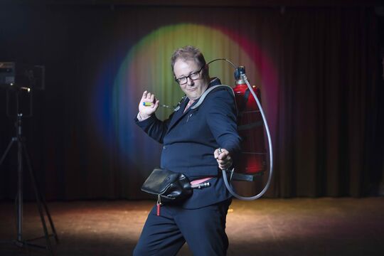Stefan Heuss quer Web klein.jpg