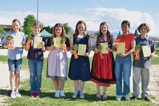 Meitli 2 Zweige- Hodel Vanessa (5), Burri Nicole (2b), Künzi Nina (Festsiegerin), Charbonnet Sydney (3), Narantulga Misheeln (4a), Amstutz Silja (4b)