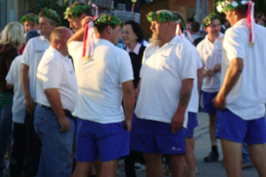 7ee62ce45bad68411d395649f2808f3a.jpg